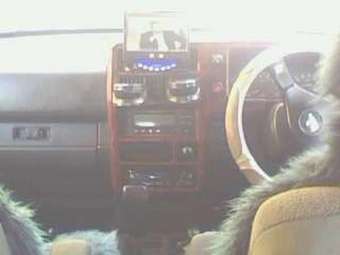 1995 Isuzu Bighorn Photos