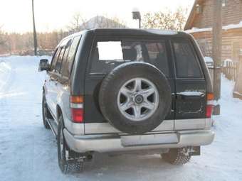 1995 Isuzu Bighorn Photos