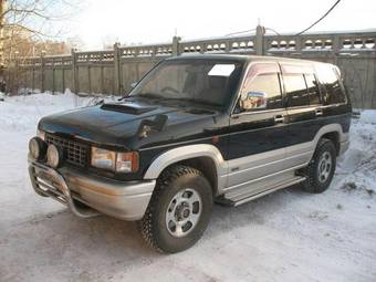 1995 Isuzu Bighorn Images