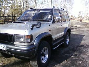 1995 Isuzu Bighorn Images