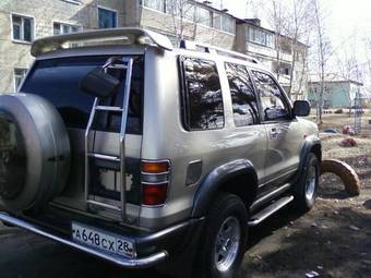 1995 Isuzu Bighorn Pictures