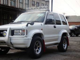 1995 Isuzu Bighorn Pictures