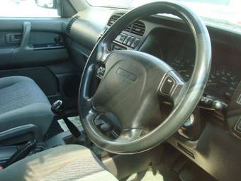 1995 Isuzu Bighorn Images