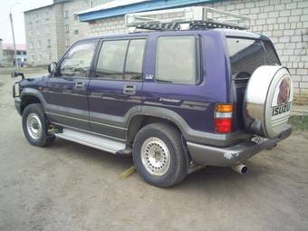 1995 Isuzu Bighorn Photos