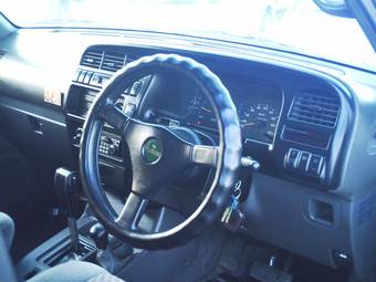 1995 Isuzu Bighorn Photos