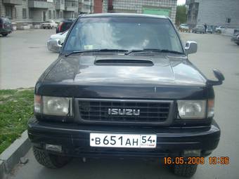 1995 Isuzu Bighorn Pictures