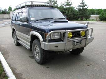 1995 Isuzu Bighorn Photos