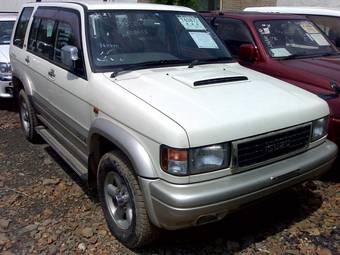 1995 Isuzu Bighorn Images