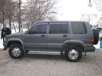 1996 Isuzu Bighorn Pictures