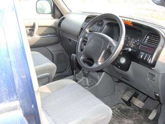 1996 Isuzu Bighorn Pictures