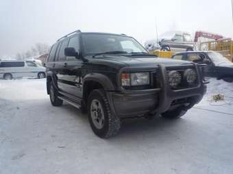 1996 Isuzu Bighorn Pictures