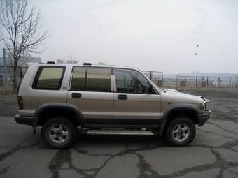 1996 Isuzu Bighorn Photos
