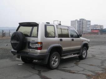 1996 Isuzu Bighorn Photos
