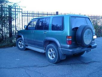 1996 Isuzu Bighorn Photos