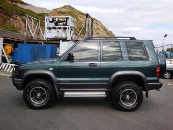 1996 Isuzu Bighorn Photos
