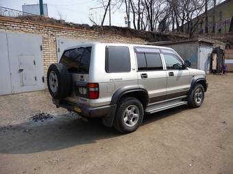 1996 Isuzu Bighorn Pictures