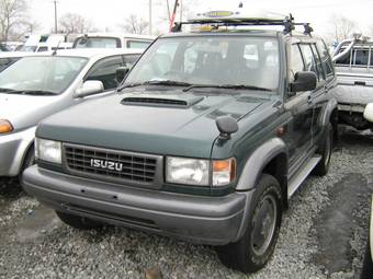 1996 Isuzu Bighorn Photos