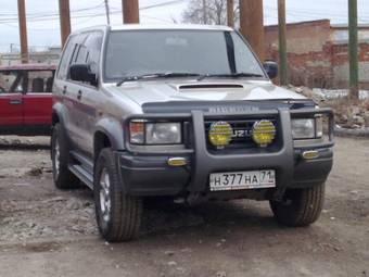 1996 Isuzu Bighorn Images