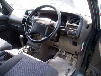 1996 Isuzu Bighorn Images