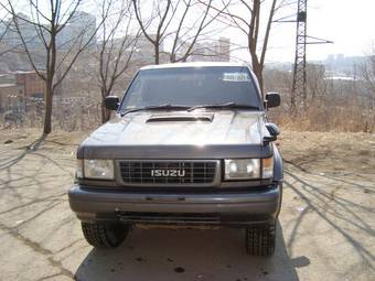 1996 Isuzu Bighorn Photos