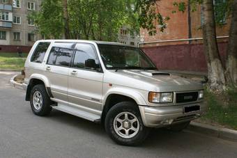 1996 Isuzu Bighorn Pics