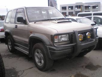 1996 Isuzu Bighorn Pictures