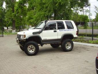 1996 Isuzu Bighorn Photos