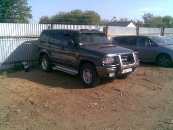 1996 Isuzu Bighorn Photos