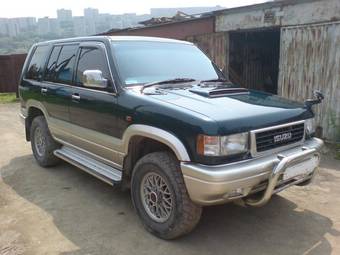 1996 Isuzu Bighorn Photos