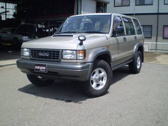 1996 Isuzu Bighorn Photos