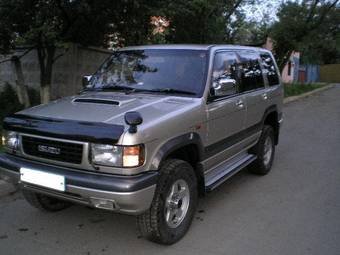 1996 Isuzu Bighorn Photos