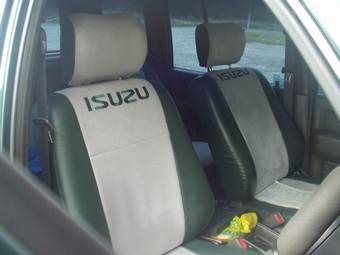 1996 Isuzu Bighorn Photos