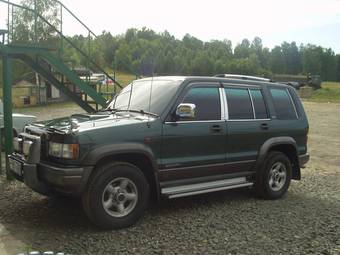 1996 Isuzu Bighorn Photos