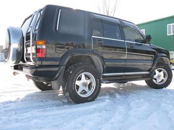 1996 Isuzu Bighorn Pictures