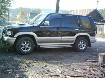 1996 Isuzu Bighorn Pictures