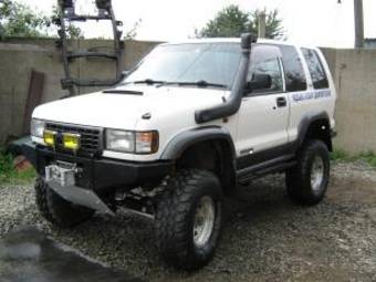 1996 Isuzu Bighorn Photos