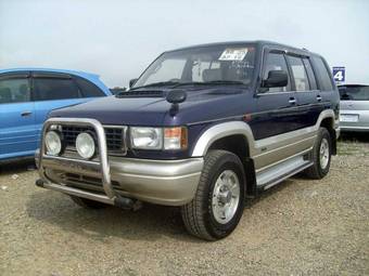 1996 Isuzu Bighorn Photos