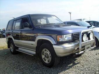 1996 Isuzu Bighorn Photos