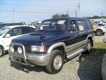 1996 Isuzu Bighorn Pictures