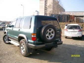 1997 Isuzu Bighorn Pics