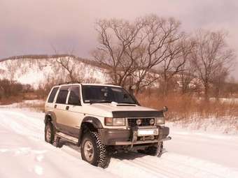 1997 Isuzu Bighorn Images