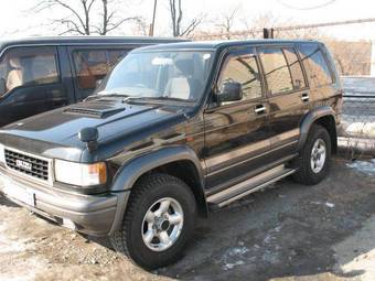 1997 Isuzu Bighorn Photos