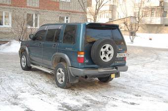 1997 Isuzu Bighorn Photos