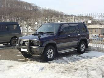 1997 Isuzu Bighorn Photos