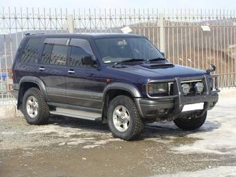 1997 Isuzu Bighorn Photos