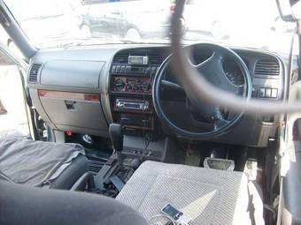 1997 Isuzu Bighorn Photos