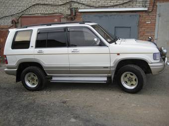 1997 Isuzu Bighorn Wallpapers