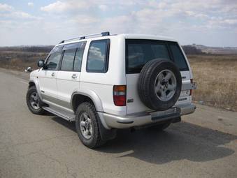 1997 Isuzu Bighorn Photos