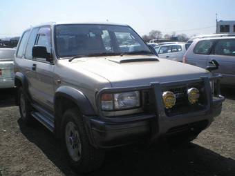 1997 Isuzu Bighorn Photos