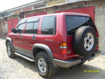 1997 Isuzu Bighorn Photos